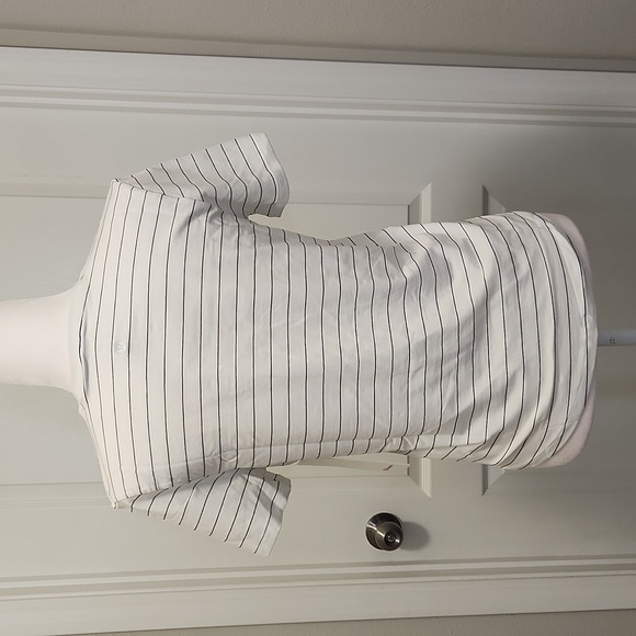 Lululemon - Picture 2 of 4